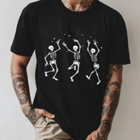 Halloween Party Dancing Skeleton Shirt Skeletons Happy Halloween Tshirt T-shirt Oversized Tee Shirt Comfortable Tee Halloween Shirt Tee